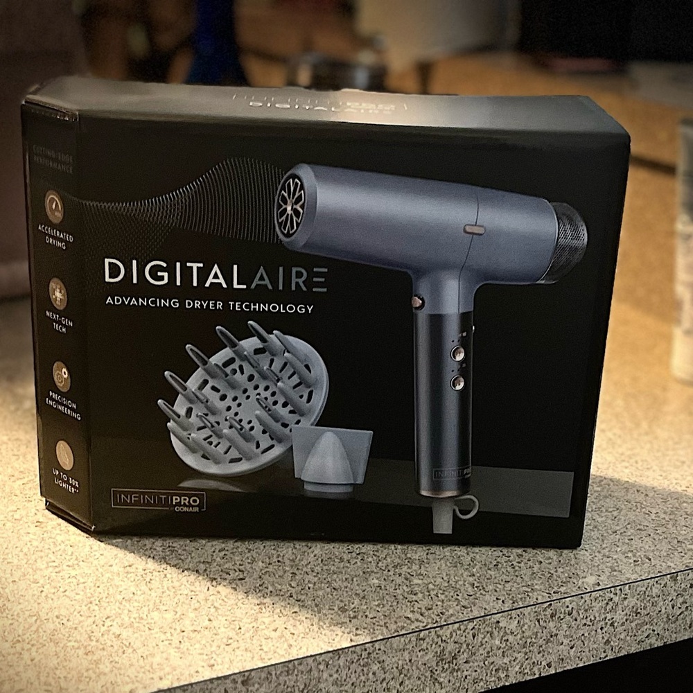 Brand new in box never uses Infiniti pro by conair